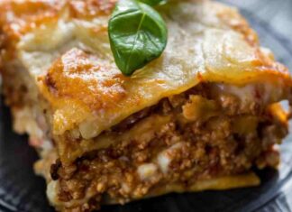 lasagna emiliana di Natale al ragù e funghi ricettasprint