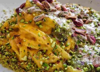 Tagliatelle al limone, una manciata di zucchine e la croccantezza dei pistacchi fanno di questo un piatto da gran cucina tagliatelle al limone zucchine e pistacchi ricettasprint.it