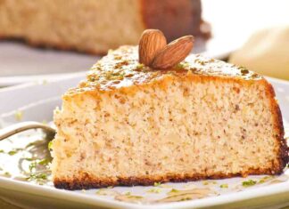 Senza burro ed olio eppure questa torta è morbidissima, ci affondi il cucchiaino e sembra quasi sciogliersi torta sofficissima senza burro ed olio ricettasprint