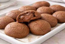Biscottoni cioccolatosi ripieni, più buoni, più irresistibili, che fa te ne privi? Biscottoni cioccolatosi - RicettaSprint