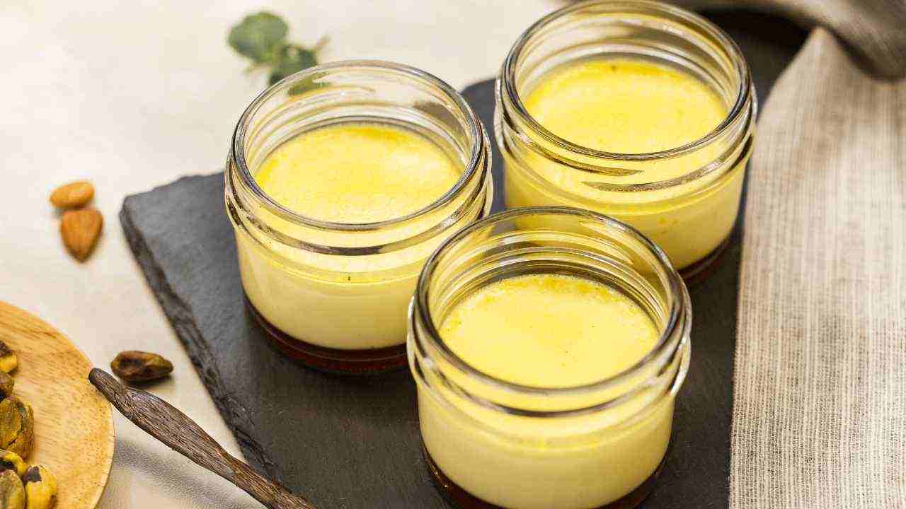 Budino alla vaniglia senza uova - RicettaSprint