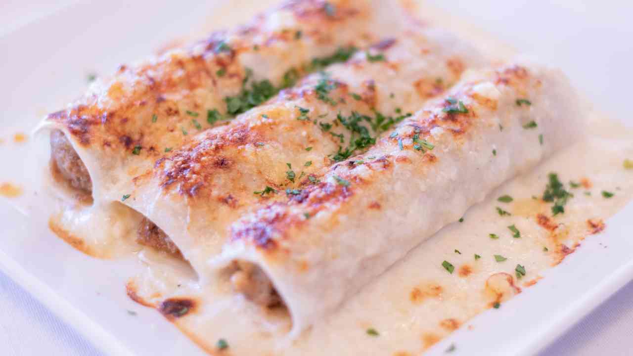 Cannelloni bianchi con besciamella - RicettaSprint