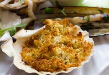 Non usare solo la gratinatura, per le capesante ci serve una salsa: vedrai che spettacolo Capesante gratinate in salsa