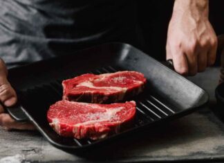 Cottura della carne al forno: a natale non commettere questi errori Carne al forno errori da non commettere a Natale - RicettaSprint