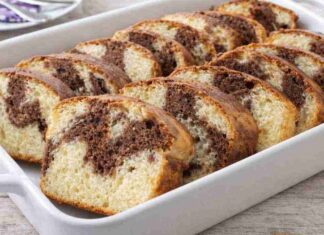 Ciambellone variegato a colazione - RicettaSprint