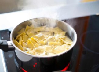 L’arte di cuocere la pasta ripiena, non solo i tempi di cottura sono importanti, ecco i segreti degli chef Cuocere la pasta fresca ripiena - Ricettasprint.it