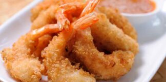 I gamberi fritti è uno dei piatti della vigilia di Natale, ma solo con questa ricetta saranno croccanti e non unti Gamberi fritti - Ricettasprint.it