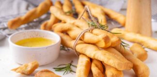 Grissini alle spezie per Natale - RicettaSprint