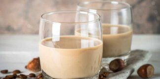 Liquore al caffè com regalo di Natale - RicettaSprint