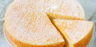 Pan di Spagna allo yogurt, provalo per colazione: non è quello che si aspettano Pan di Spagna allo yogurt bianco