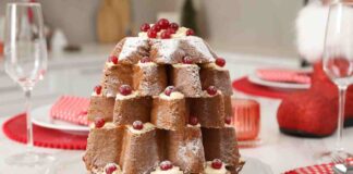 Pandoro farcito con una cremina irresistibile, altro che dolci della pasticceria, con questo fai il botto a Natale, ti bastano solo 15 minuti Pandoro farcito con crema di mascarpone - Ricettasprint.it