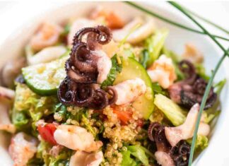 Panzanella sì, ma niente tradizione: come la prepariamo oggi è davvero speciale Panzanella di mare