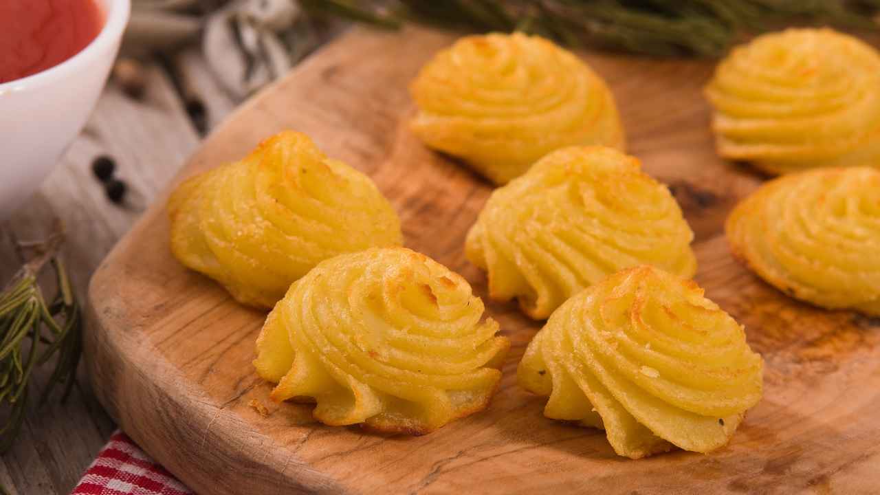 Patate alla duchessale come contorno di Natale - RicettaSprint