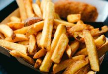 Patatine fritte, la ricetta perfetta per farle è solo queste: diventeranno un’opera d’arte Patatine fritte come renderle perfette - RicettaSprint