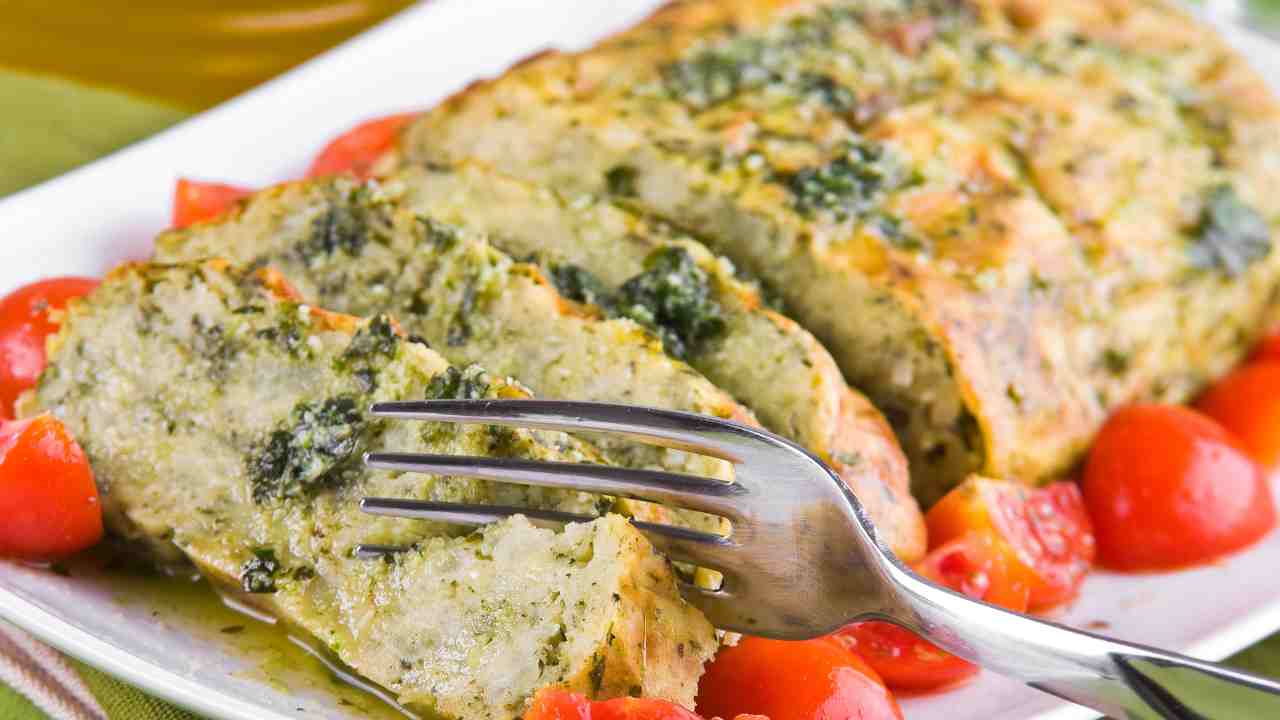 Polpettone di pollo con spinaci e mozzarella -Ricettasprint.it