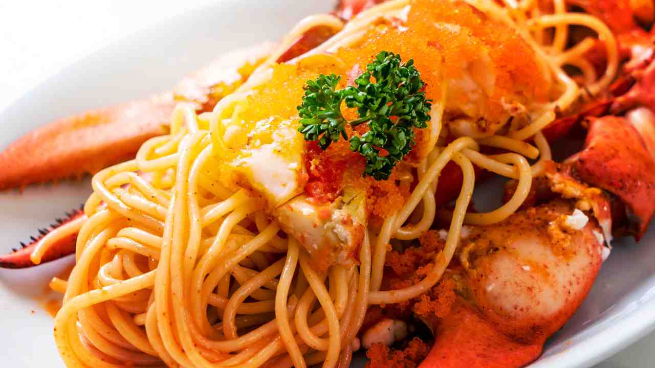 Spaghetti con astice - Ricettasprint.it