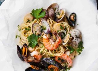 Spaghetti di mare al cartoccio - Ricettasprint.it