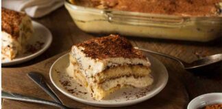 Tiramisù delle feste, dimenticati la classica versione, con questo fai il botto TIRAMISU' DELLE FESTE