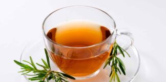 Tisana post pranzo di Natale, la metto in fiaschetta e mi salvò dal mal di pancia Tisana dopo il pranzo di Natale - RicettaSprint