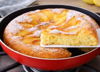 Torta di mele direttamente in padella - RicettaSprint