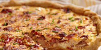 Una torta salata che ha un retrogusto dolce: non l’avevo mai provata, è diventata il mio must Torta salata con un retrogusto dolce