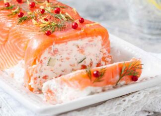 Tronchetto al salmone - Ricettasprint.it