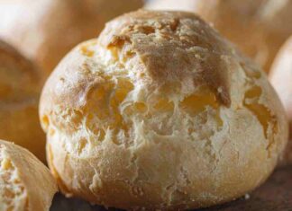 La pasta choux e il ripieno dolce o salato che sia, i bignè sono la soluzione a tutte le cene pasta bignè ricettasprint.it