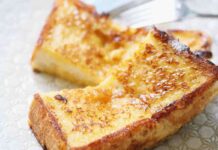 Con 2 fette di pandoro, latte e uova ho la colazione per domattina: non impasto e non lievita, troppo facile french toast pandoro avanzato ricettasprint