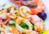 L’antipasto perfetto per la Vigilia è l’insalata di mare, qualche passaggi o in più ma vale la pena