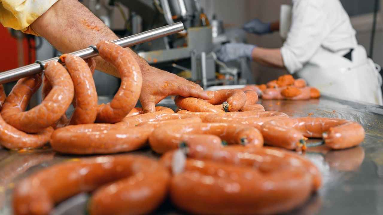 Impianto di produzione di salsicce