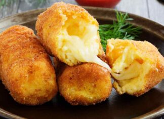 Questi panzerotti croccanti spariscono prima che arrivino in tavola: ti servo l’antipasto per le feste panzerotti di patate croccanti natale ricettasprint