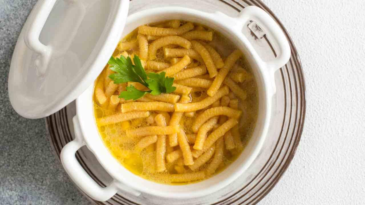passatelli in brodo ricetta emiliana ricettasprint