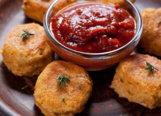 Ne assaggiano una e finiscono per rubarle tutte: queste polpette croccanti di salmone sono il secondo top polpette salmone croccanti ricettasprint