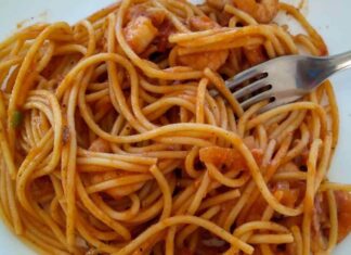 Gli spaghetti saporiti ai gamberi mettono tutti d’accordo, anche con gli ospiti inattesi: li rifaccio alla Vigilia spaghetti saporiti gamberi ricetta di natale ricettasprint