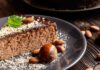 Quando voglio partire alla grande, setaccio un po’ di farina di castagne e aggiungo un ingrediente a sorpresa torta castagne