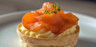 Vol au vent, l’antipasto per la Vigilia, quando la tradizione non deve mancare mai vul au vent robiola e salmone ricettasprint.it