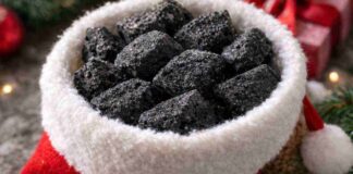 Faccio un piccolo scherzetto a mio figlio, nella calza della befana troverà il carbone, solo dopo gli dirò che può mangiarlo