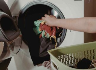 Con gli strofinacci della cucina è sempre la stessa storia: si lavano a mano o in lavatrice? Come lavare gli strofinacci - RicettaSprint