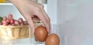 Come togliere la puzza di uovo - RicettaSprint