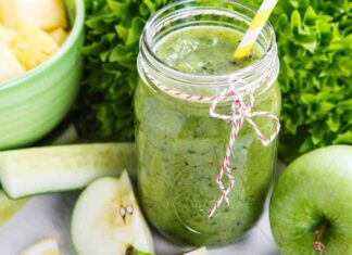 Smoothie verde anti stress e Detox con pochi ingredienti svolti un pasto sostitutivo FRULLATO VERDE DETOX