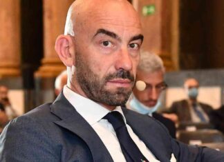 Matteo Bassetti dolore al petto messaggio social - RicettaSprint