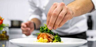 Chef stellato cerca personale, offre 2000 euro al mese ma nessuno si presenta: il messaggio shock! Offre 2000 euro al mese ma nessuno va al ristorante - RicettaSprint