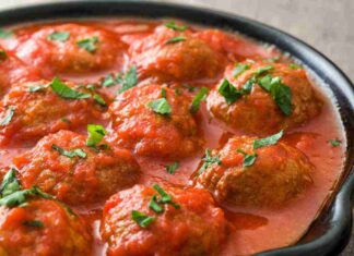 Polpette di pane al sugo - RicettaSprint