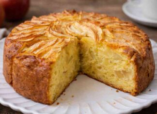 Torta di mele altissima e soffice - RicettaSprint