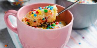 La torta in tazza è un grande classico, ma nella versione Arlerchino però è una meraviglia Torta in tazza un grande classico - RicettaSprint