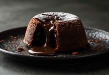 Tortino cuore caldo ma senza uova e senza forno: cioccolatosi ma felici!