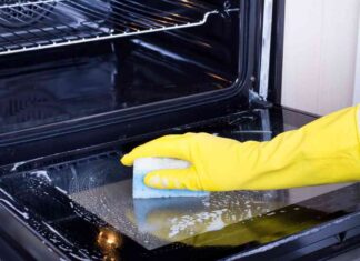 Vetro del forno come smontarlo per pulirlo in profondità