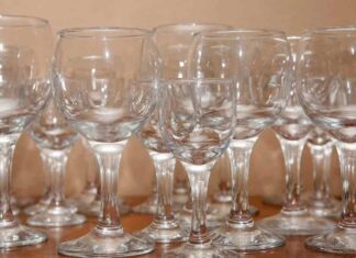 bicchieri in cristalliera