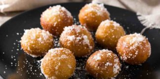 Castagnole di carnevale come le vuole la tradizione, morbide dentro, friabili fuori castagnole