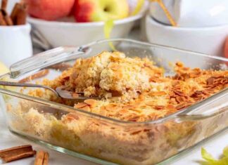 Crumble di mele mandorlato croccantissimo fuori morbido dentro crumble di mele mandorlato